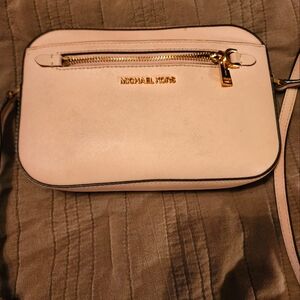 Michael Kors crossbody purse light pink